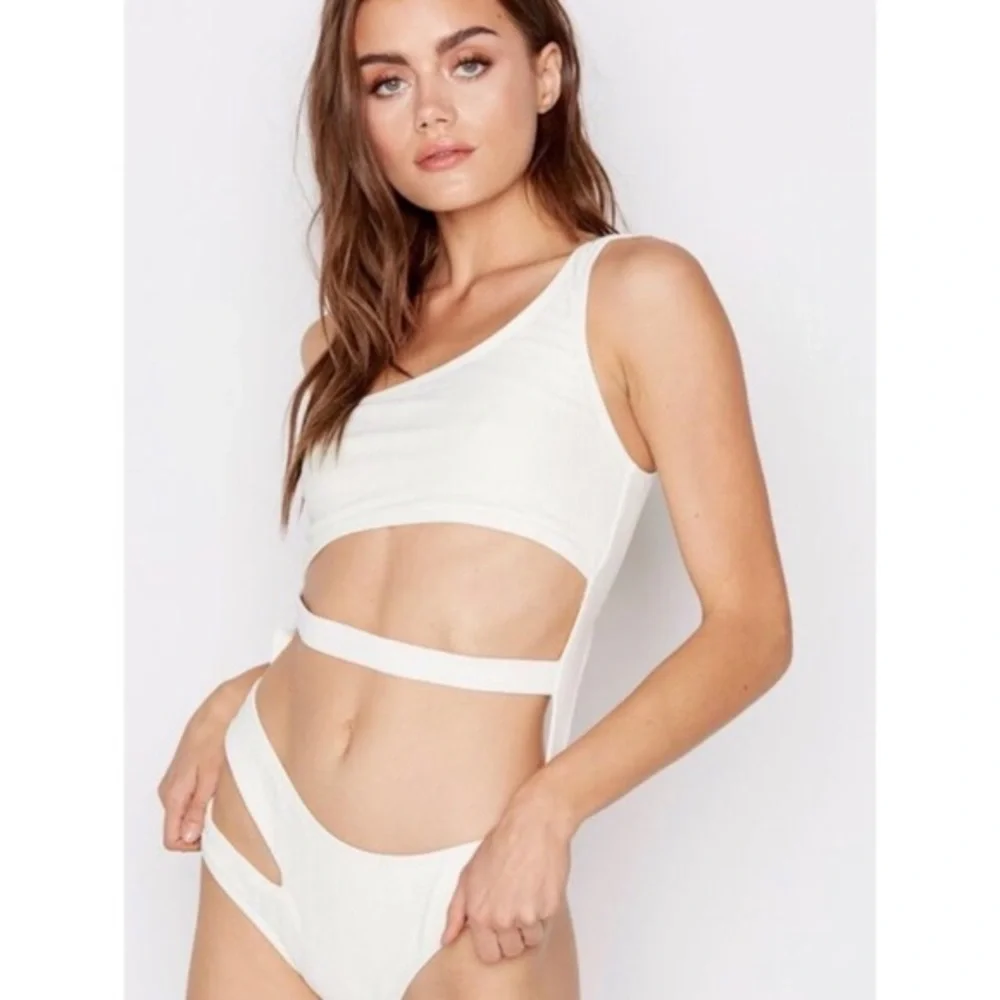 Ris-K | Cutout One-Piece Swimsuit